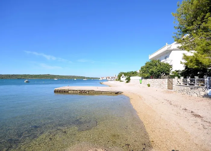 アパート Katarina ピロヴァッツ